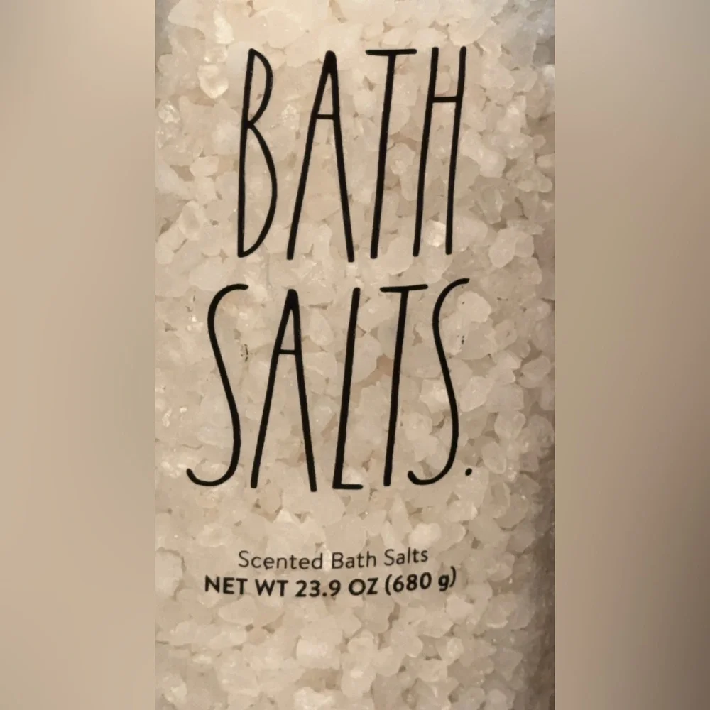NWT Rae Dunn 2025 Eucalyptus Scented Bath Salts Glass Jar w/wooden scoop 23.9oz